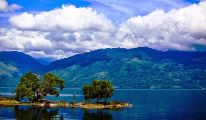 10 Spot Berfoto Keren Di Danau Singkarak Yang Lagi Hits 2018